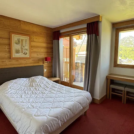 Grand 5 Pieces, 10 Pers, Acces Direct Pistes, Piscine Chauffee, Belle Plagne - Fr-1-181-2806 Apartment *